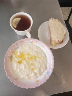 Завтрак день -6.
Батон, масло
Каша молочная рисовая
Чай с сахаром, лимон
